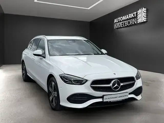 Gebraucht Mercedes C300e 313 PS (230 kW) 2023 Weiß Limousine