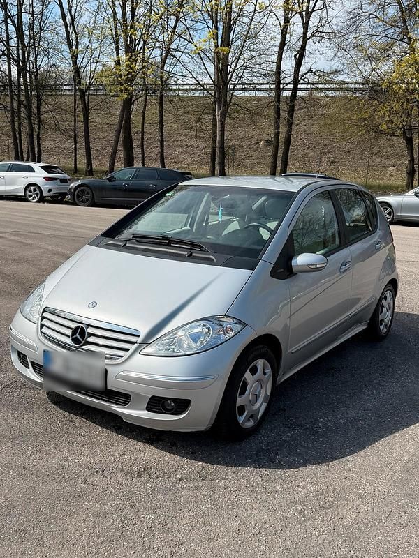 Gebraucht Mercedes A180 Elegance 109 PS (80 kW) 2007 Silber Kleinwagen