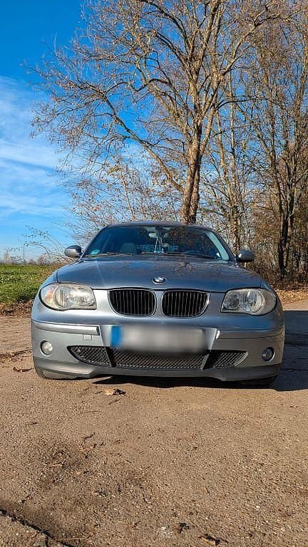 Silber Gebraucht 2005 BMW 118 Kleinwagen | 2.100 € (Superpreis) - Bild 1/4