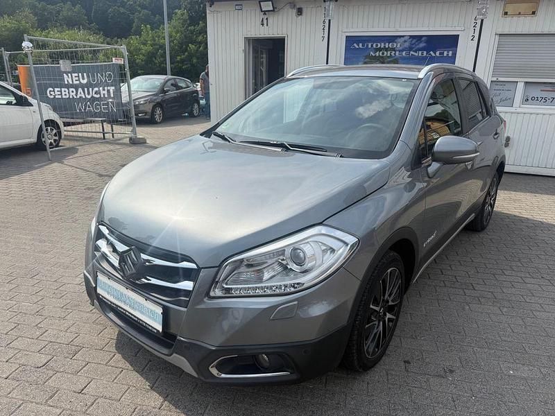 Grau Gebraucht 2015 Suzuki SX4 S-Cross Limited SUV | 12.900 € (Fairer Preis) - Bild 1/4