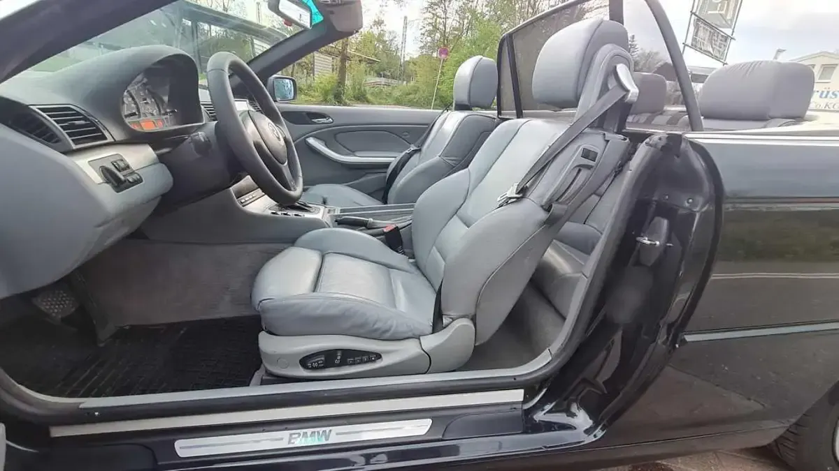 Gebraucht BMW 320 Cabriolet 170 PS (125 kW) 2001 Schwarz Cabrio
