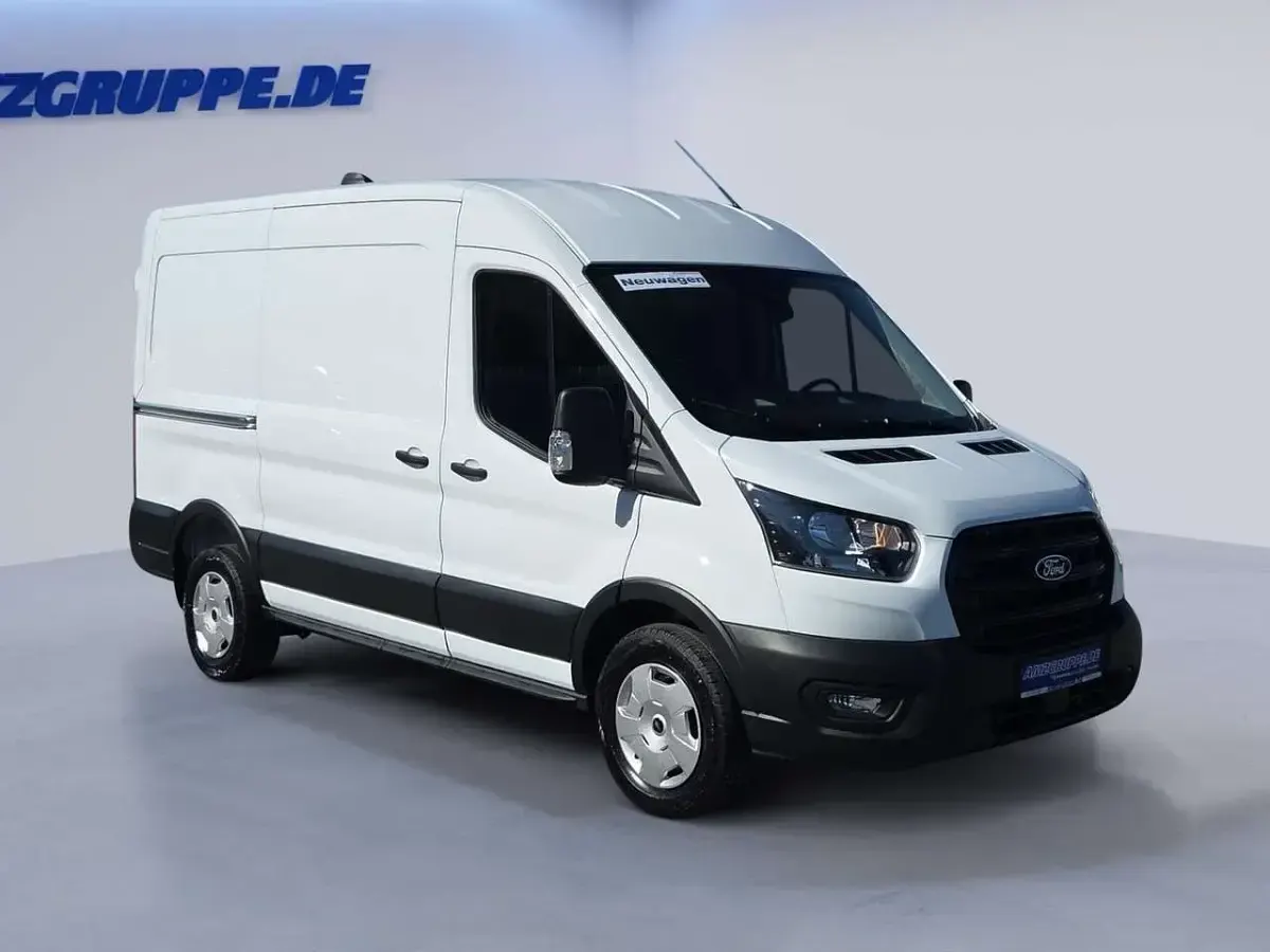Nowe Ford Transit Trend 131 KM (96 kW) 2025 Biały Sedan/Limuzyna