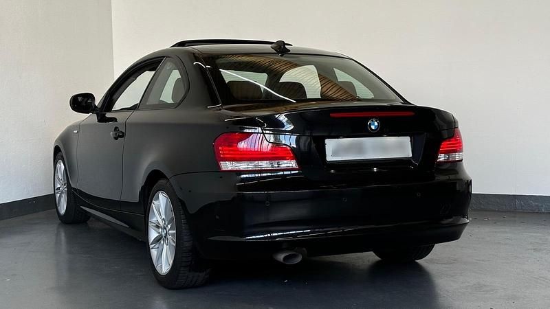 Gebraucht BMW 118 Coupé 143 PS (105 kW) 2010 Schwarz Coupé