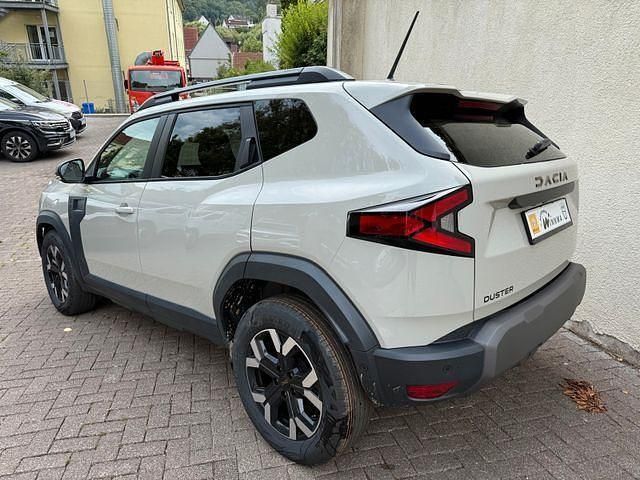 Neu Dacia Duster Extreme 141 PS (103 kW) 2025 Beige (sandstone beige) SUV