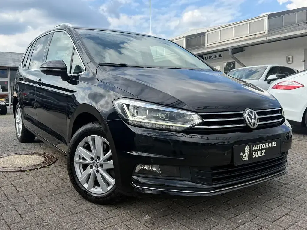 Gebraucht VW Touran Highline 150 PS (110 kW) 2019 Schwarz Van / Kleinbus