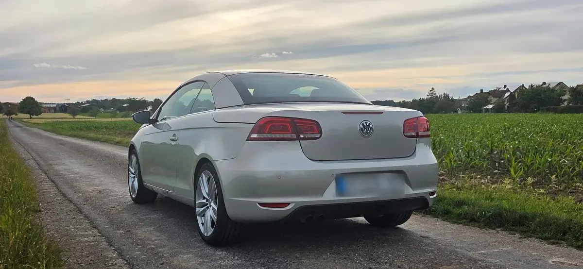 Gebraucht VW Eos Sportline 211 PS (155 kW) 2012 Silber Cabrio