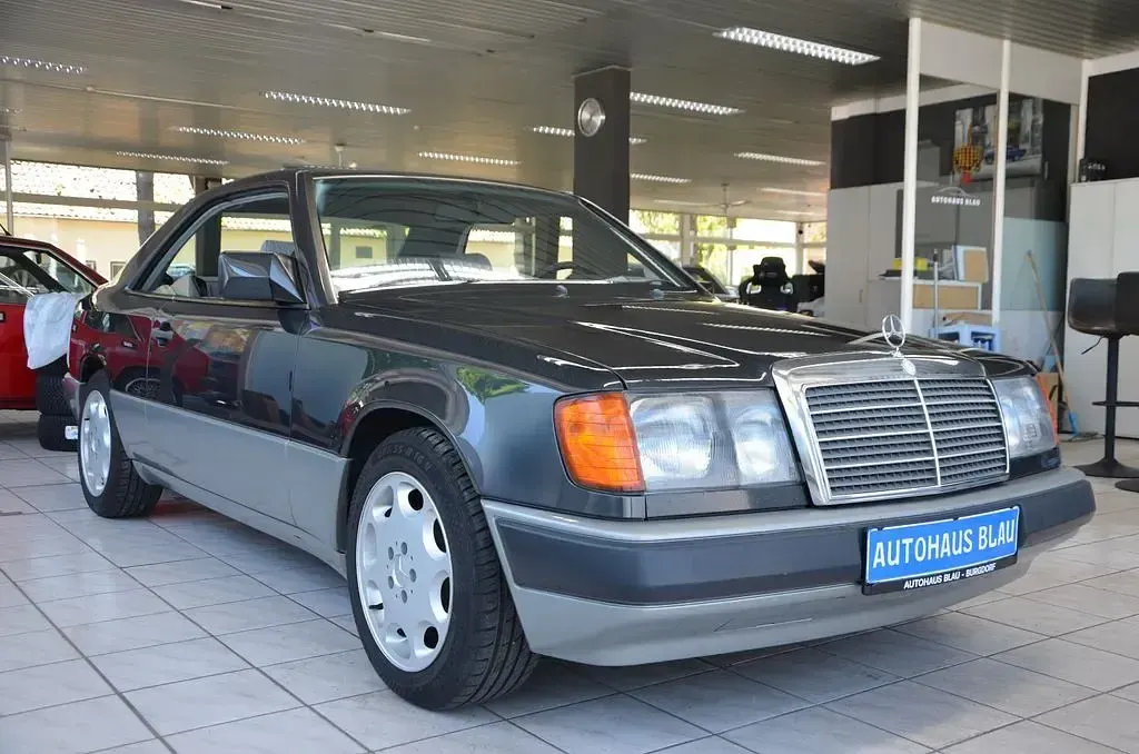 Gebraucht Mercedes 300 179 PS (131 kW) 1988 Schwarz Coupé