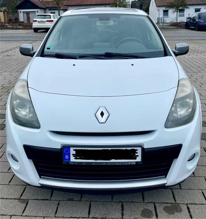 Gebraucht Renault Clio IV Night&Day 75 PS (55 kW) 2012 Weiß Limousine