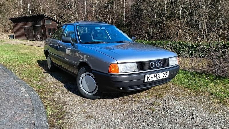 Gebraucht Audi 80 90 PS (66 kW) 1988 Grau Limousine