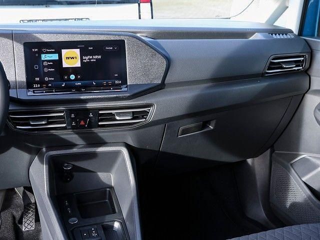 Neu VW Caddy Life 116 PS (85 kW) 2025 Costa azul metallic Van / Kleinbus