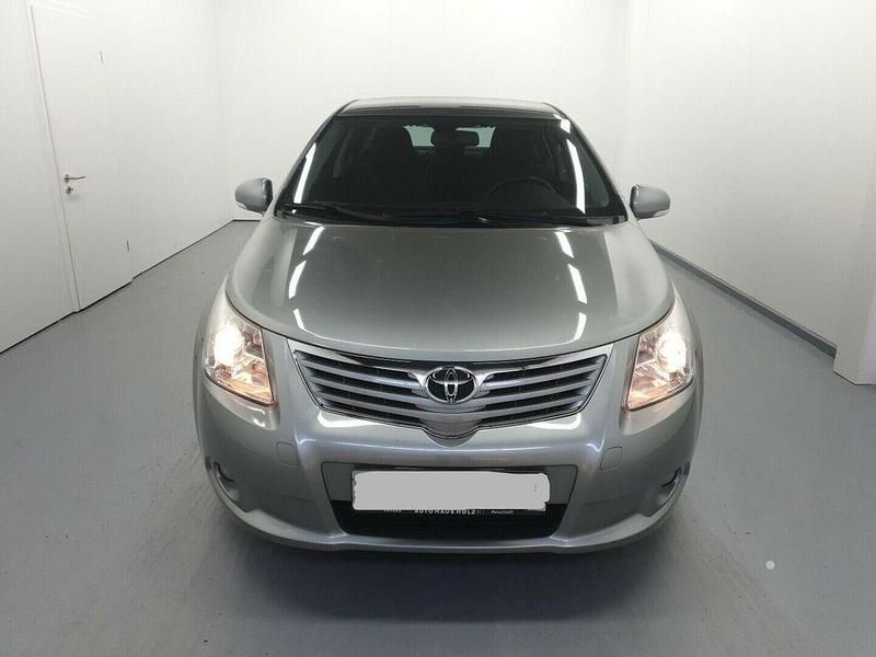 Silber Gebraucht 2009 Toyota Avensis Executive Limousine | 6.500 € (Fairer Preis) - Bild 1/4