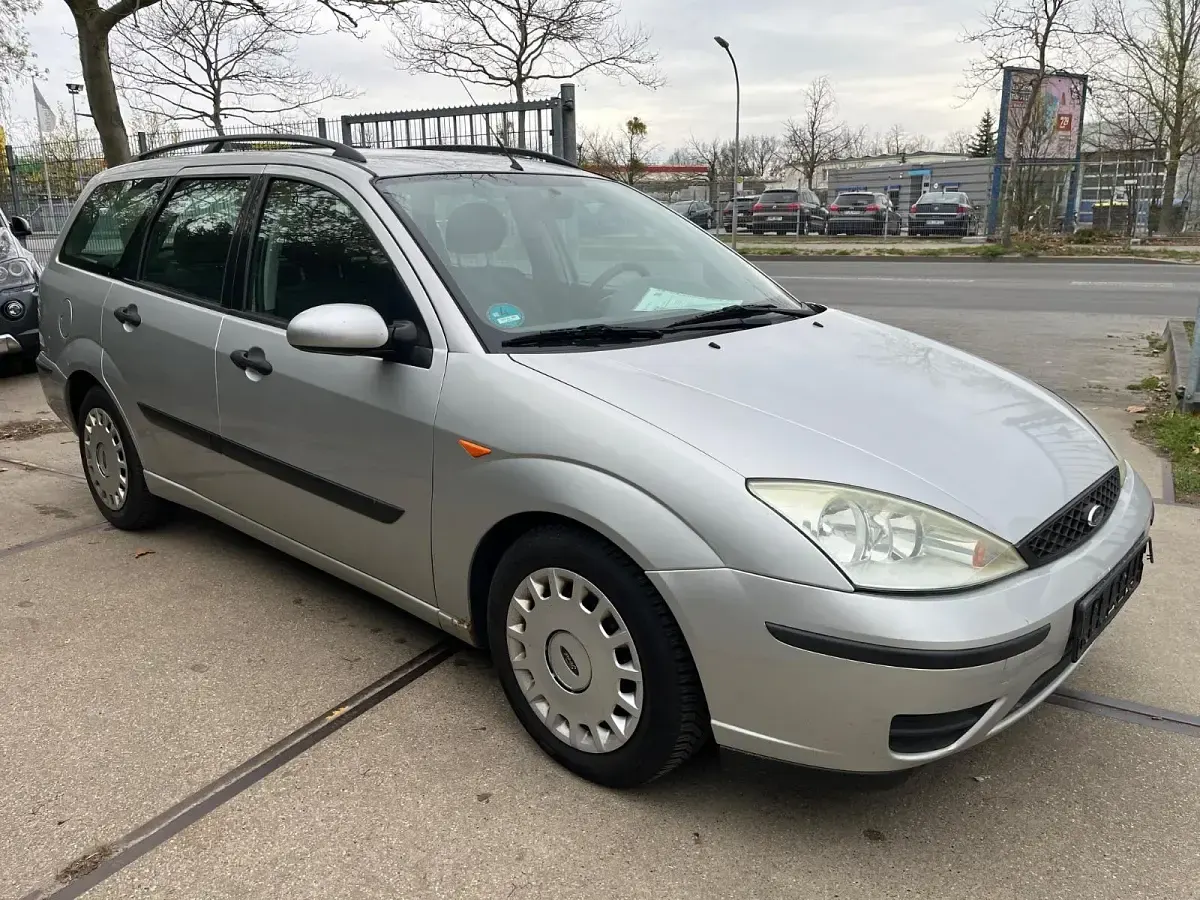 Gebraucht Ford Focus 116 PS (85 kW) 2004 Silber Kombi