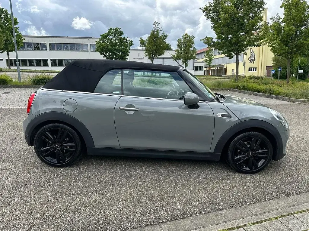 Käytetty Mini One Cabriolet 102 HP (75 kW) 2017 Harmaa Avoauto