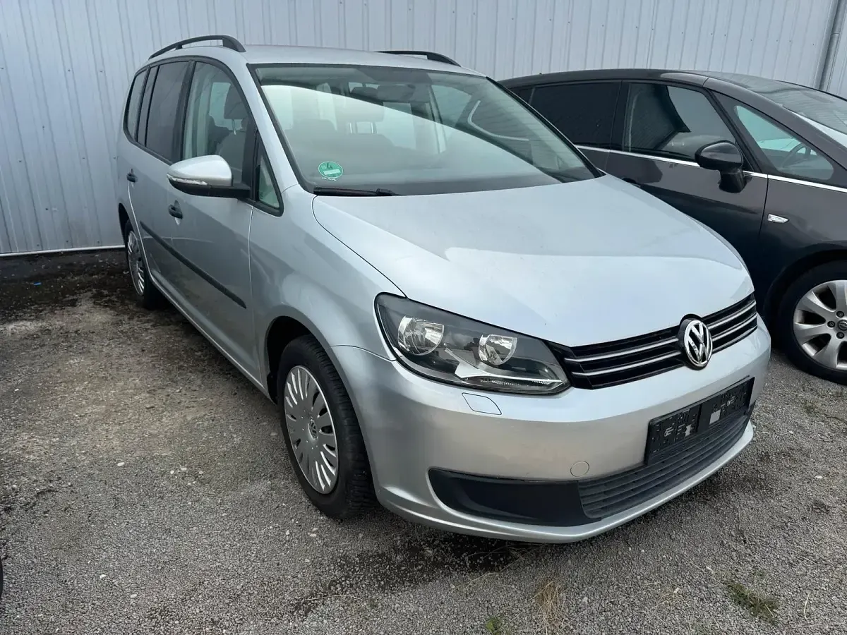 Gebraucht VW Touran 105 PS (77 kW) 2012 Silber Van / Kleinbus