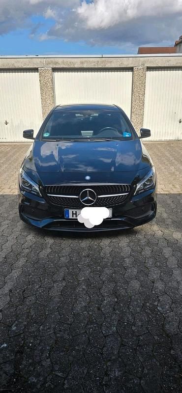 Schwarz Gebraucht 2016 Mercedes CLA180 AMG Limousine | 19.500 € (Teuer) - Bild 1/4