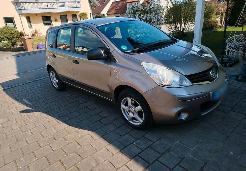 Gebraucht Nissan Note Acenta 88 PS (64 kW) 2009 Beige Kleinwagen