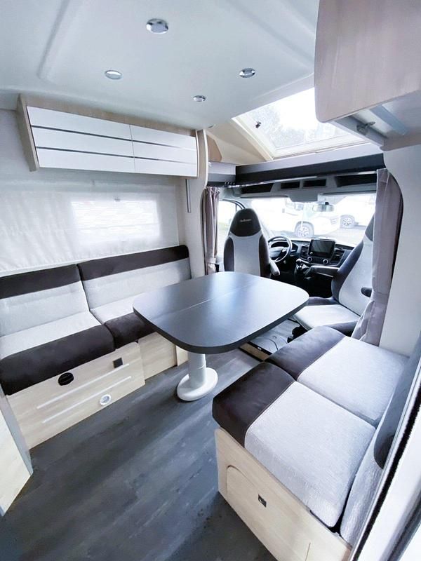 Gebraucht Ford Transit 170 PS (125 kW) 2021 Weiß Limousine