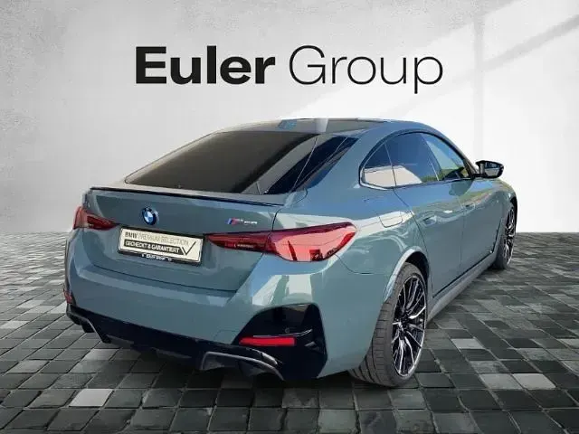 Używany BMW i4 Performance 350 kW (476 KM) 2025 Zielony Sedan/Limuzyna