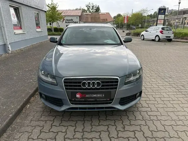 Używany Audi A4 Ambiente 179 KM (131 kW) 2009 Niebieski Kombi