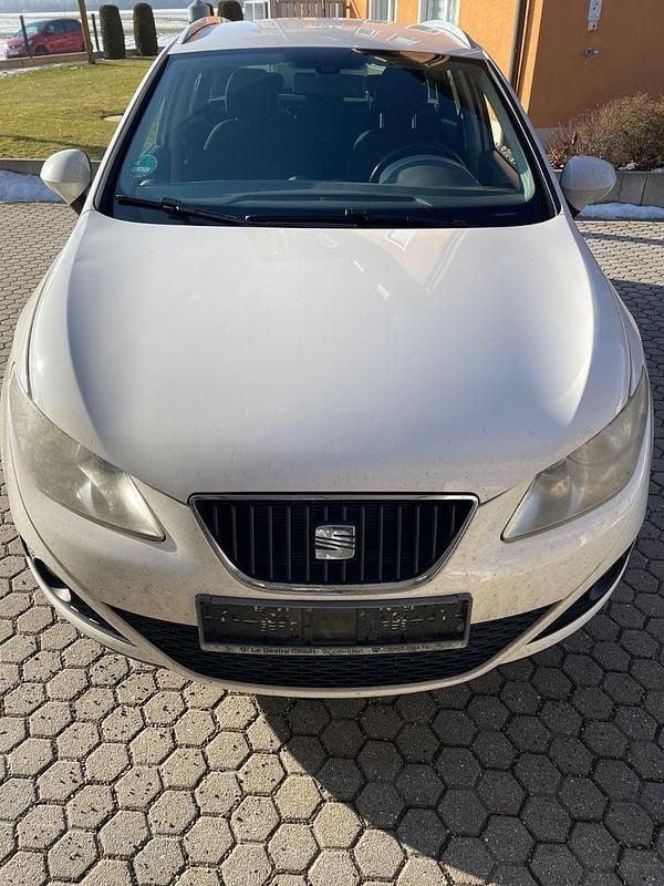 Gebraucht Seat Ibiza ST Ecomotive 105 PS (77 kW) 2011 Weiß Kombi