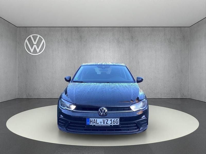 Gebraucht VW Polo Life 80 PS (58 kW) 2024 Deep black perleffekt Kleinwagen
