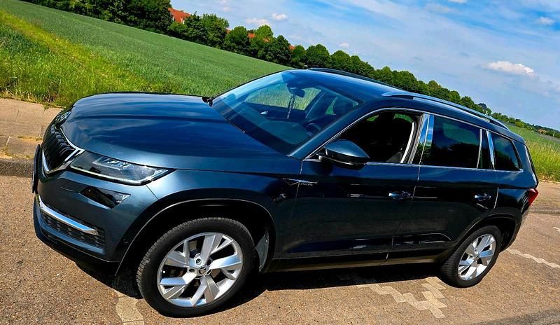 Grau Gebraucht 2017 Skoda Kodiaq SUV | 26.500 € (Fairer Preis) - Bild 1/4