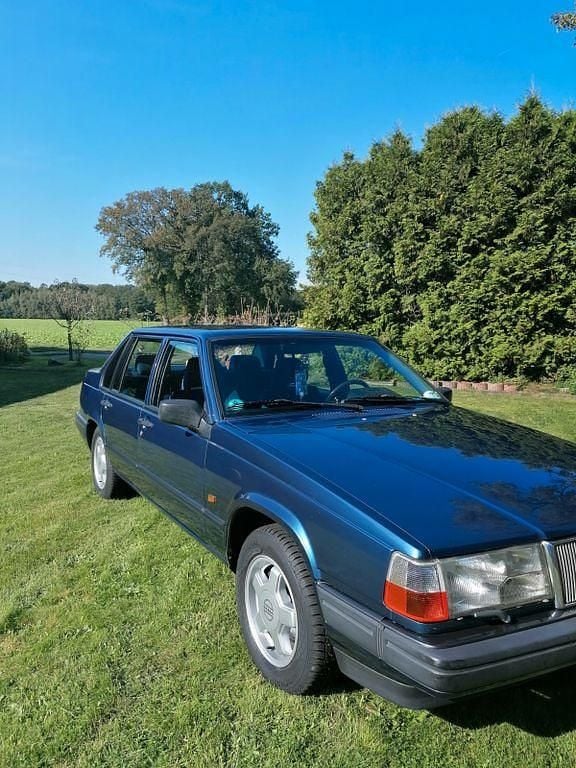 Blau Gebraucht 1991 Volvo 940 Limousine | 3.850 € - Bild 1/4