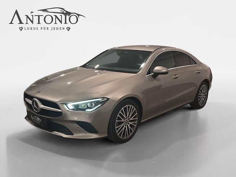 Silber Gebraucht 2020 Mercedes CLA180 Limousine | 24.890 € (Guter Preis) - Bild 1/4