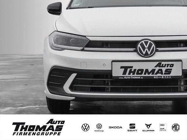 Pure white Gebraucht 2024 VW Polo Life Limousine | 22.989 € (Etwas zu teuer) - Bild 1/3