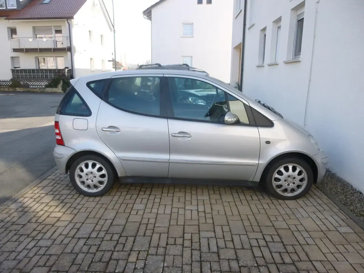Gebraucht Mercedes A160 102 PS (75 kW) 2003 Silber Kleinwagen