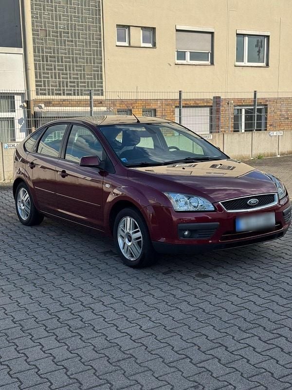 Second-hand Ford Focus Ghia 101 CP (74 kW) 2006 Hatchback