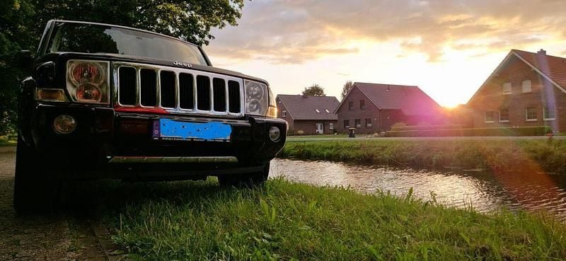Second-hand Jeep Commander Limited 218 CP (160 kW) 2009 Negru SUV