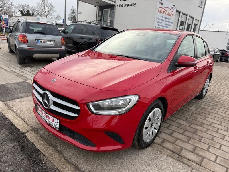 Jupiterrot unilack Gebraucht 2019 Mercedes B200 Van / Kleinbus | 20.990 € (Fairer Preis) - Bild 1/4