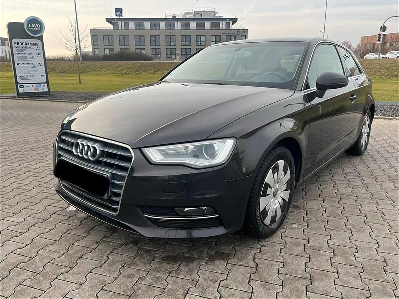 Gebraucht Audi A3 122 PS (89 kW) 2014 Braun Limousine