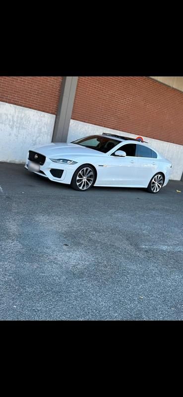 Gebraucht Jaguar XE R-Sport 250 PS (183 kW) 2020 Weiß Limousine