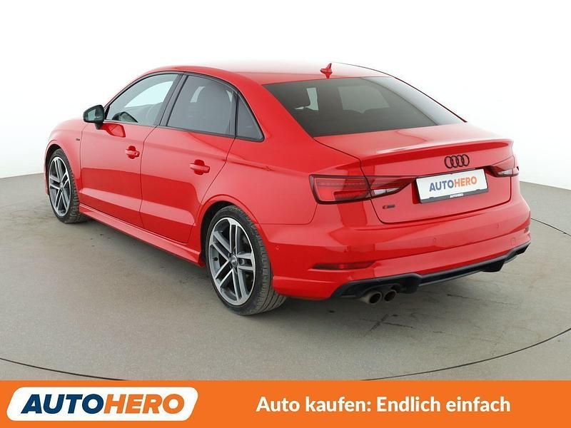 Gebraucht Audi A3 Sport 150 PS (110 kW) 2017 Rot Limousine