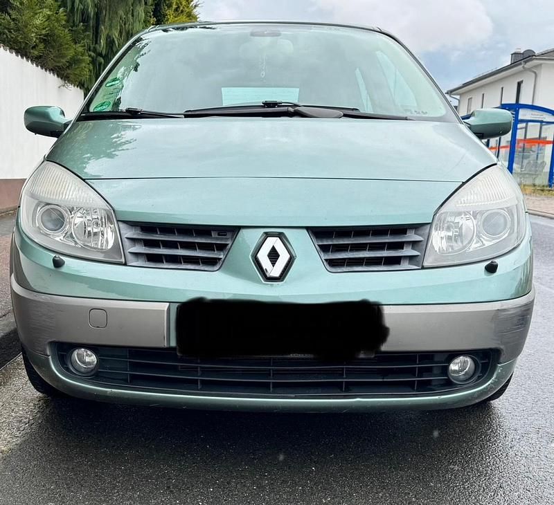Grün Gebraucht 2006 Renault Scénic II Van / Kleinbus | 1.799 € (Guter Preis) - Bild 1/4