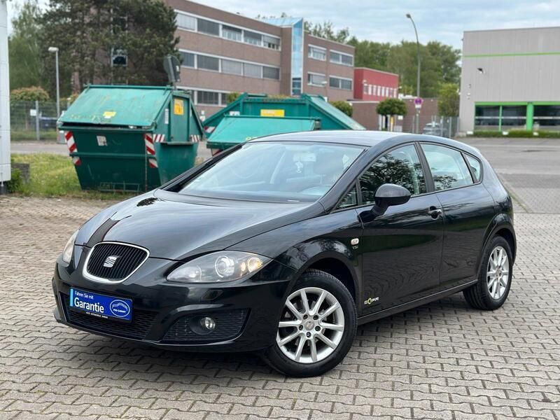 Schwarz Gebraucht 2012 Seat Leon Copa Limousine | 5.290 € (Guter Preis) - Bild 1/4