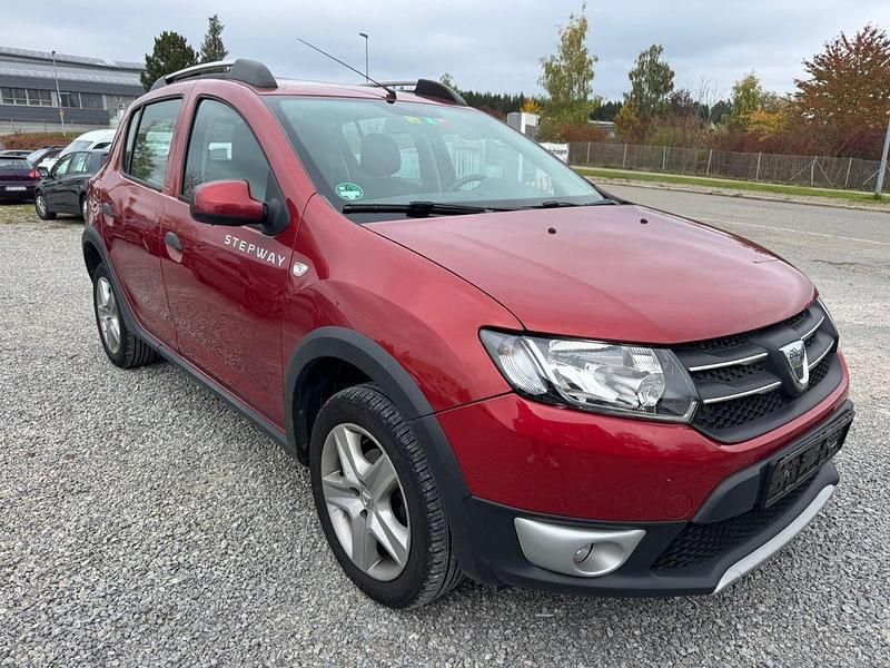 Gebraucht 2015 Dacia Sandero Prestige Kleinwagen | 5.190 € (Guter Preis) - Bild 1/4