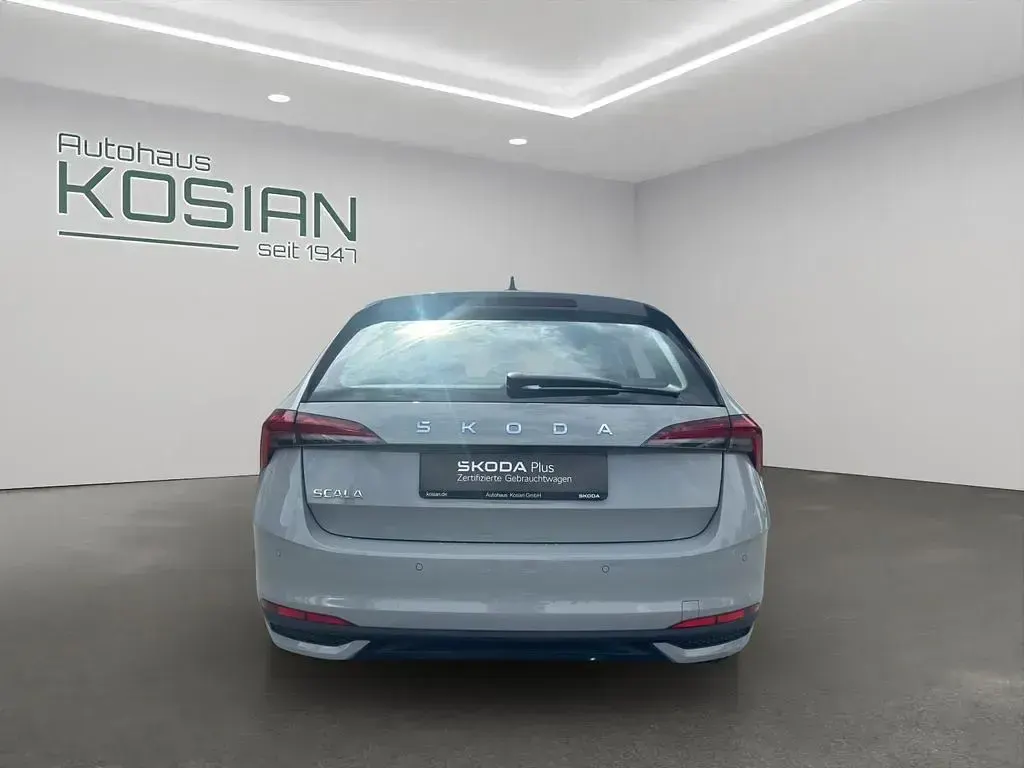 Gebraucht Skoda Scala Drive 116 PS (85 kW) 2024 Grau Kleinwagen