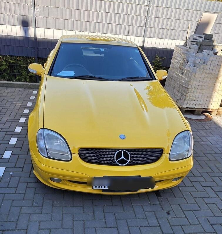 Gelb Gebraucht 2002 Mercedes SLK230 Cabrio | 6.000 € - Bild 1/4