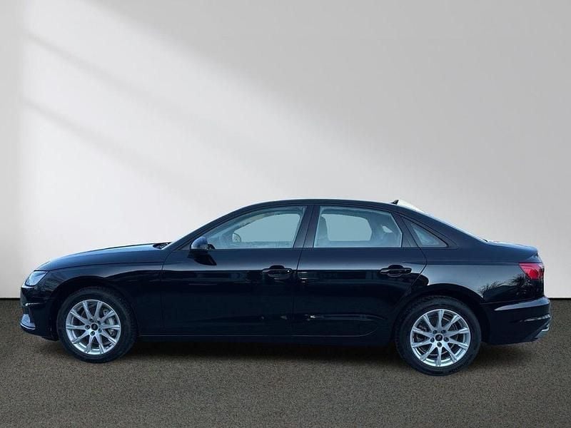 Gebraucht Audi A4 Business 204 PS (150 kW) 2023 Brillantschwarz Limousine