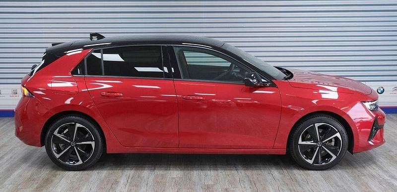 Gebraucht Opel Astra 136 PS (100 kW) 2024 Rot Limousine