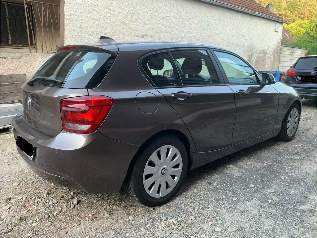 Gebraucht BMW 116 Efficient Dynamics 116 PS (85 kW) 2012 Braun Kleinwagen