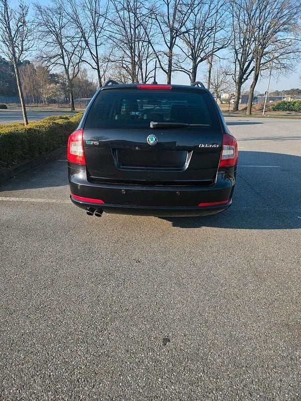 Gebraucht Skoda Octavia RS 170 PS (125 kW) 2012 Schwarz Kombi