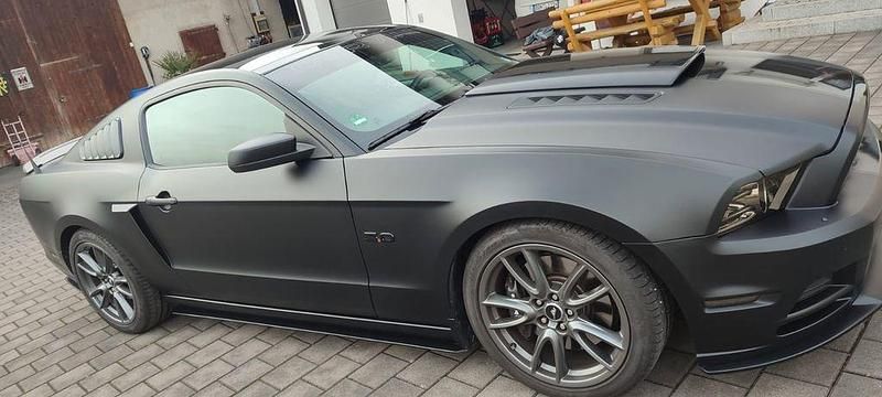 Gebraucht Ford Mustang GT 426 PS (313 kW) 2014 Schwarz Coupé