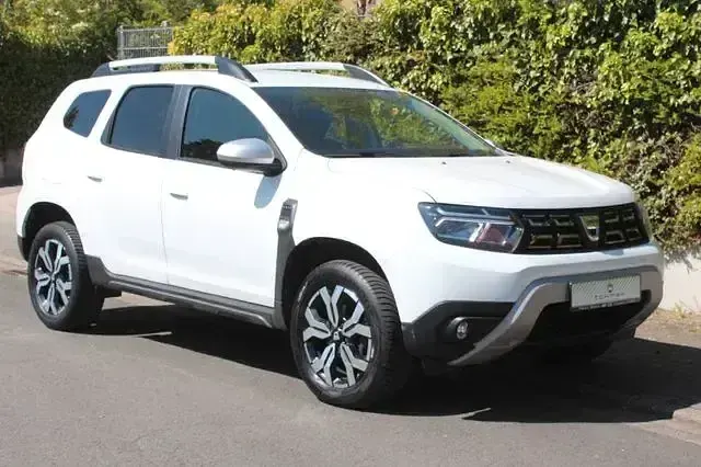 Używany Dacia Duster Extreme 150 KM (110 kW) 2022 Szary SUV