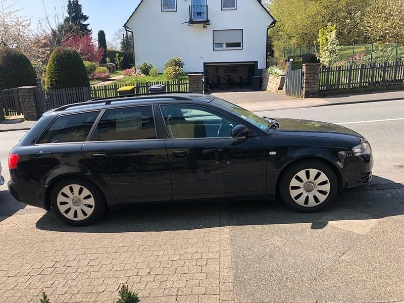 Gebraucht Audi A4 140 PS (102 kW) 2007 Schwarz Kombi
