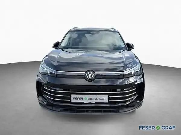 Neu VW Tiguan 150 PS (110 kW) 2026 Grenadillschwarz metallic SUV