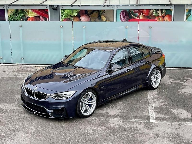 Blau Gebraucht 2016 BMW M3 M Performance Limousine | 79.900 € - Bild 1/4